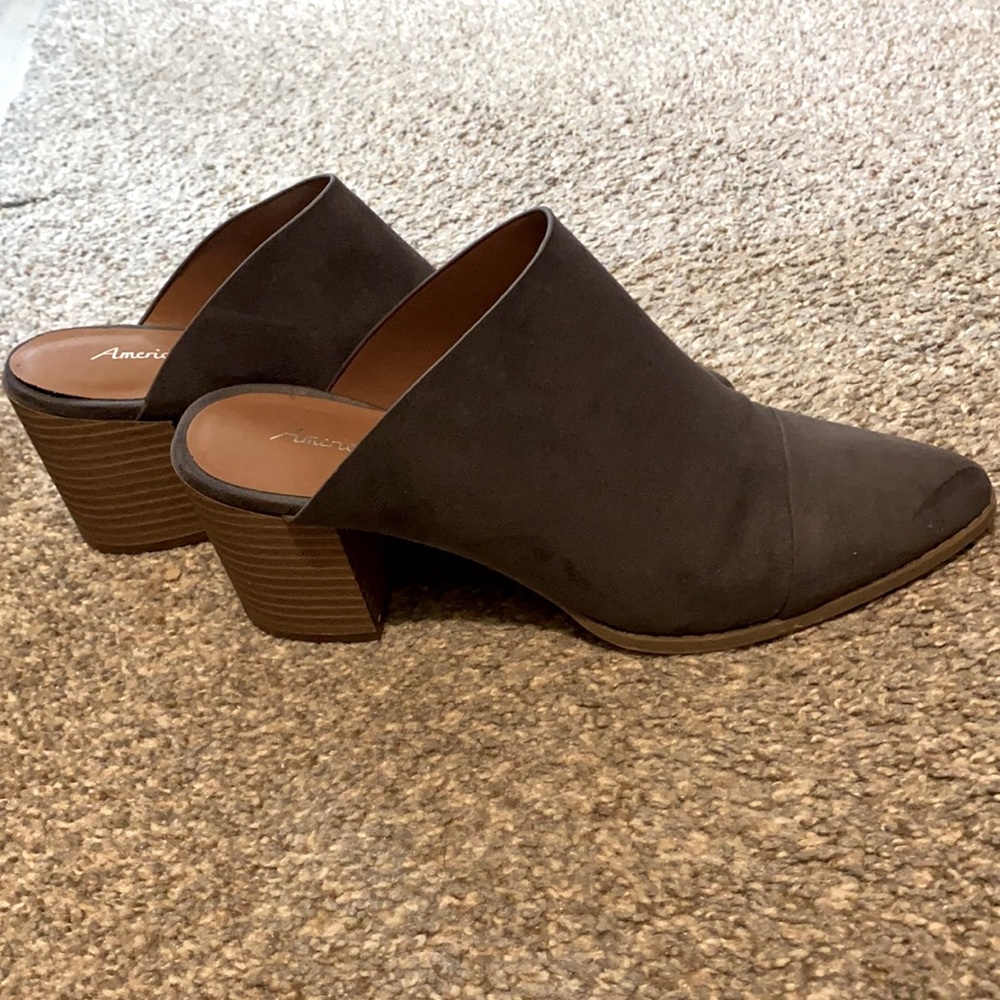 Grey Darker / blueish American Eagle